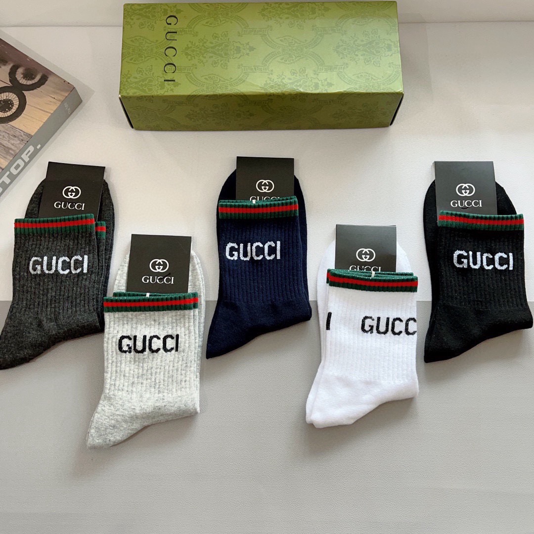 配包装（一盒5双） Gucci 古奇 新款中筒袜子，纯棉面料，潮人必备 ，Gucci 爆款，经典双G，个