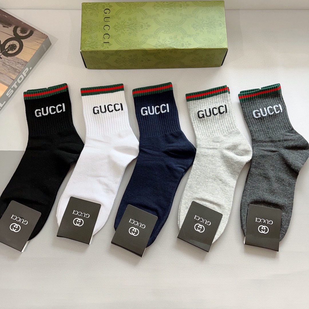 配包装（一盒5双） Gucci 古奇 新款中筒袜子，纯棉面料，潮人必备 ，Gucci 爆款，经典双G，个