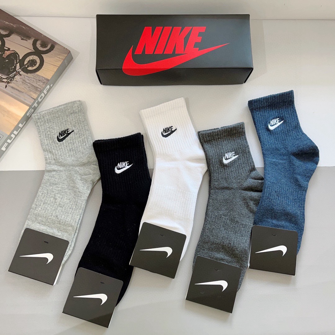 配包装（一盒5双）新款 Nike/耐克 高版本刺绣加厚中筒短袜 超柔软面料 专柜同步男款袜子 抗菌防臭吸