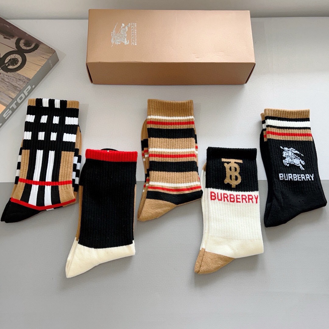 配包装（一盒5双）🌟Burberry 巴宝莉 超火爆小单品，男女通用袜子，纯棉面料，潮人必备 爆款格子短