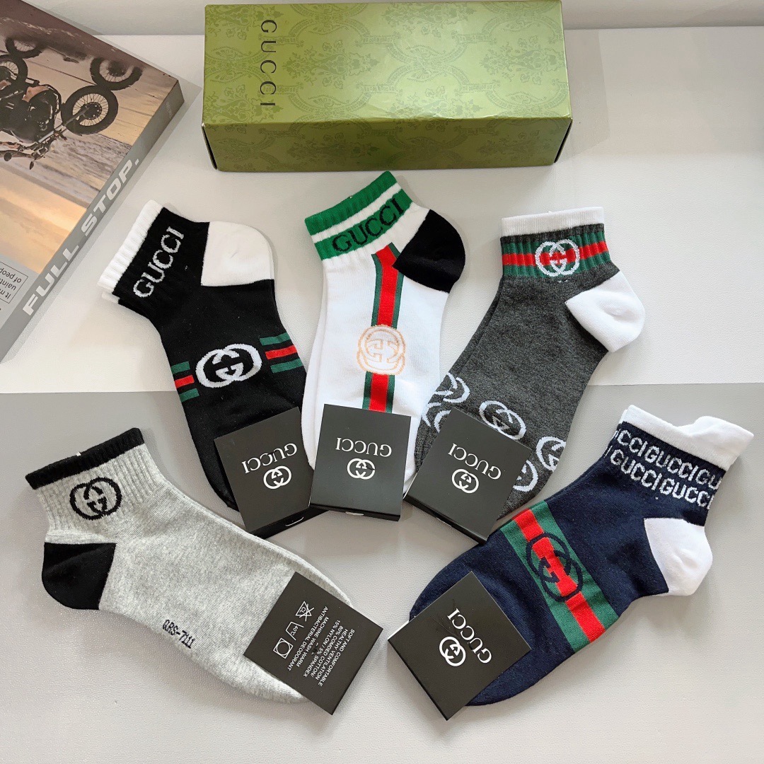 配包装（一盒5双） Gucci 古奇 新款中筒男女通用袜，纯棉面料，潮人必备 ，爆款经典双G，个性时尚百
