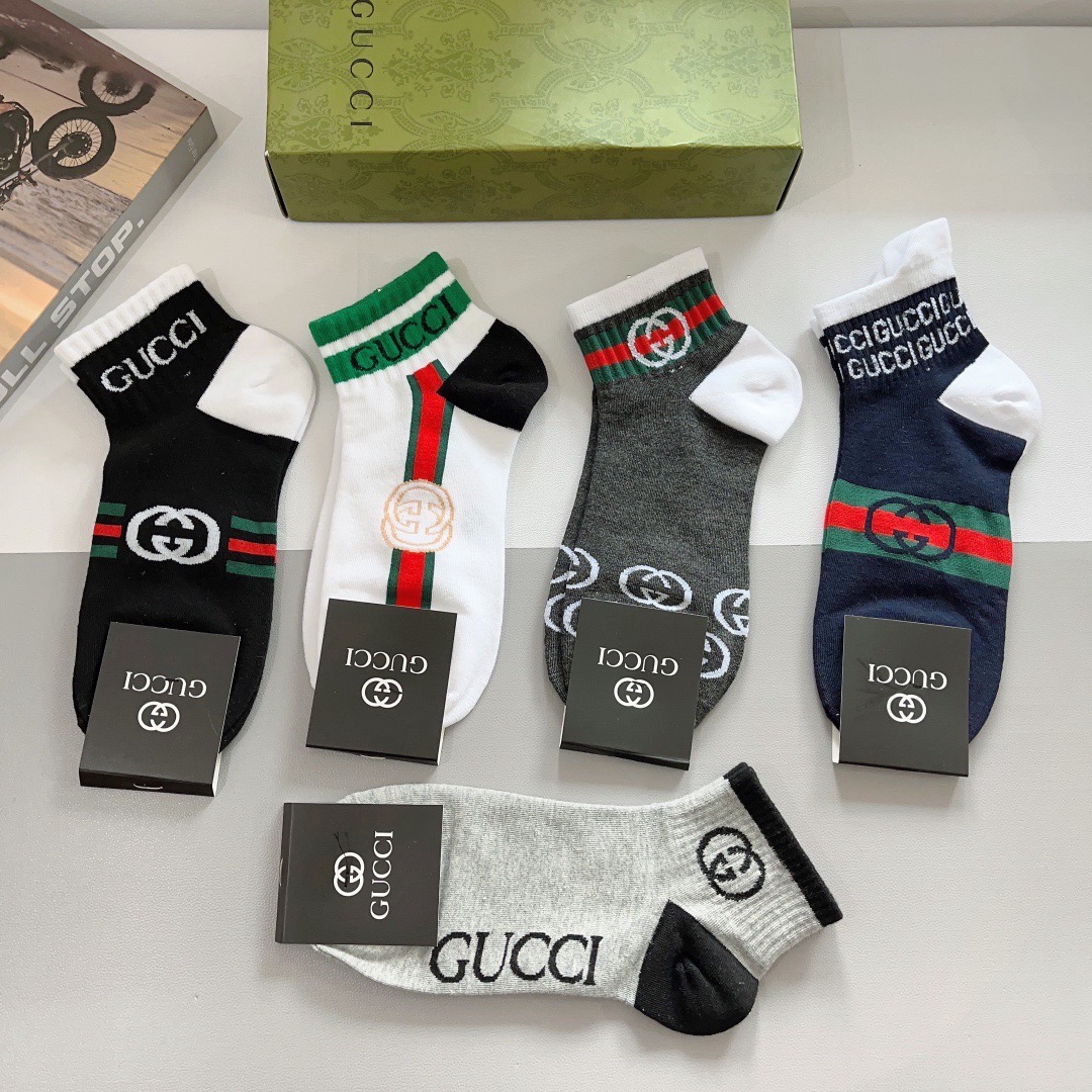 配包装（一盒5双） Gucci 古奇 新款中筒男女通用袜，纯棉面料，潮人必备 ，爆款经典双G，个性时尚百