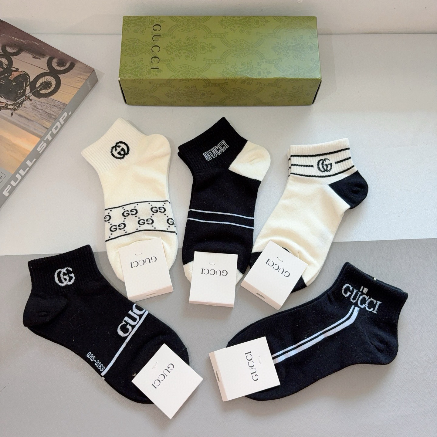 配包装（一盒5双）Gucci 古奇新款袜子 纯棉材制 经典GG图案logo，专柜同步袜子❗️大牌出街，潮
