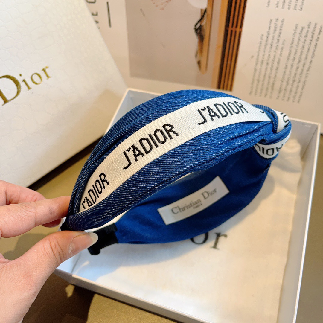 配包装Dior（迪奥） 经典新款打结牛仔布发箍,专柜原单货，让你的魅力绽放 清新淑女范让时尚更简单。