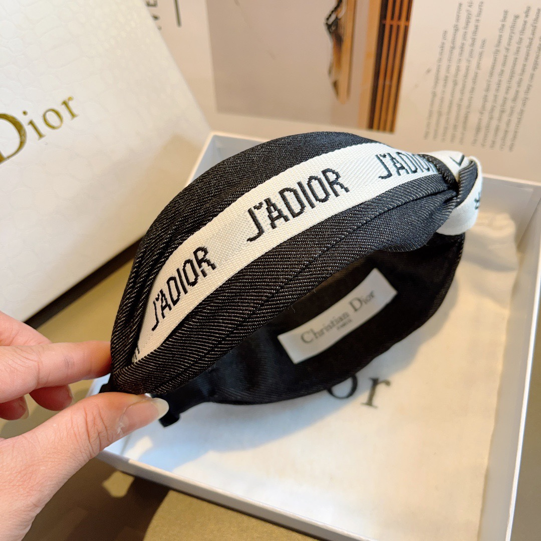 配包装Dior（迪奥） 经典新款打结牛仔布发箍,专柜原单货，让你的魅力绽放 清新淑女范让时尚更简单。