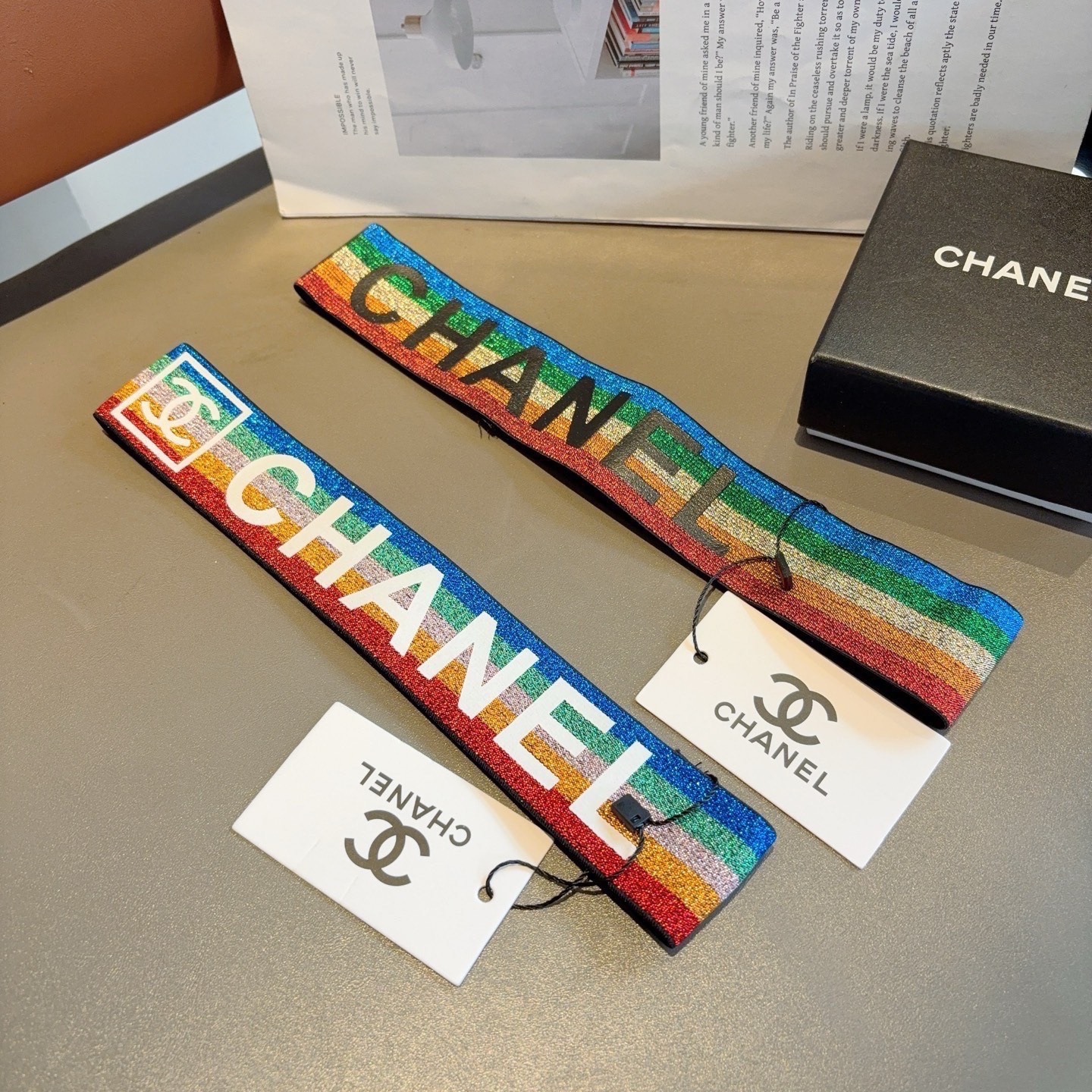 配包装CHANEL （香奈儿）网红潮款字母头巾 高档韩版皮筋，经典花型设计， 高端大气，名媛范儿，