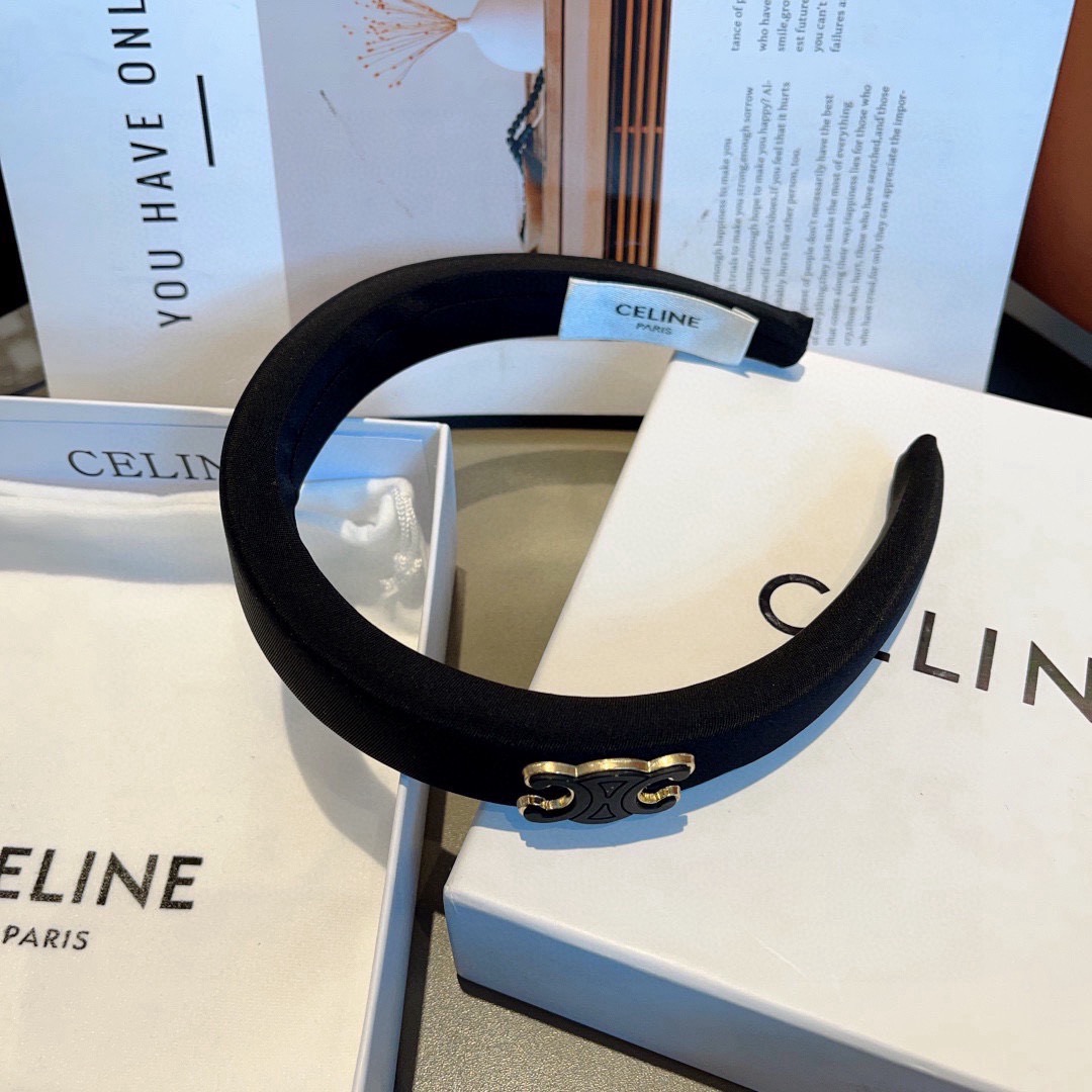配包装CELINE（赛琳）网红爆款发箍，佩戴舒适无压力，造型搭配必备头饰！非常时尚百搭！女神必备！名媛范