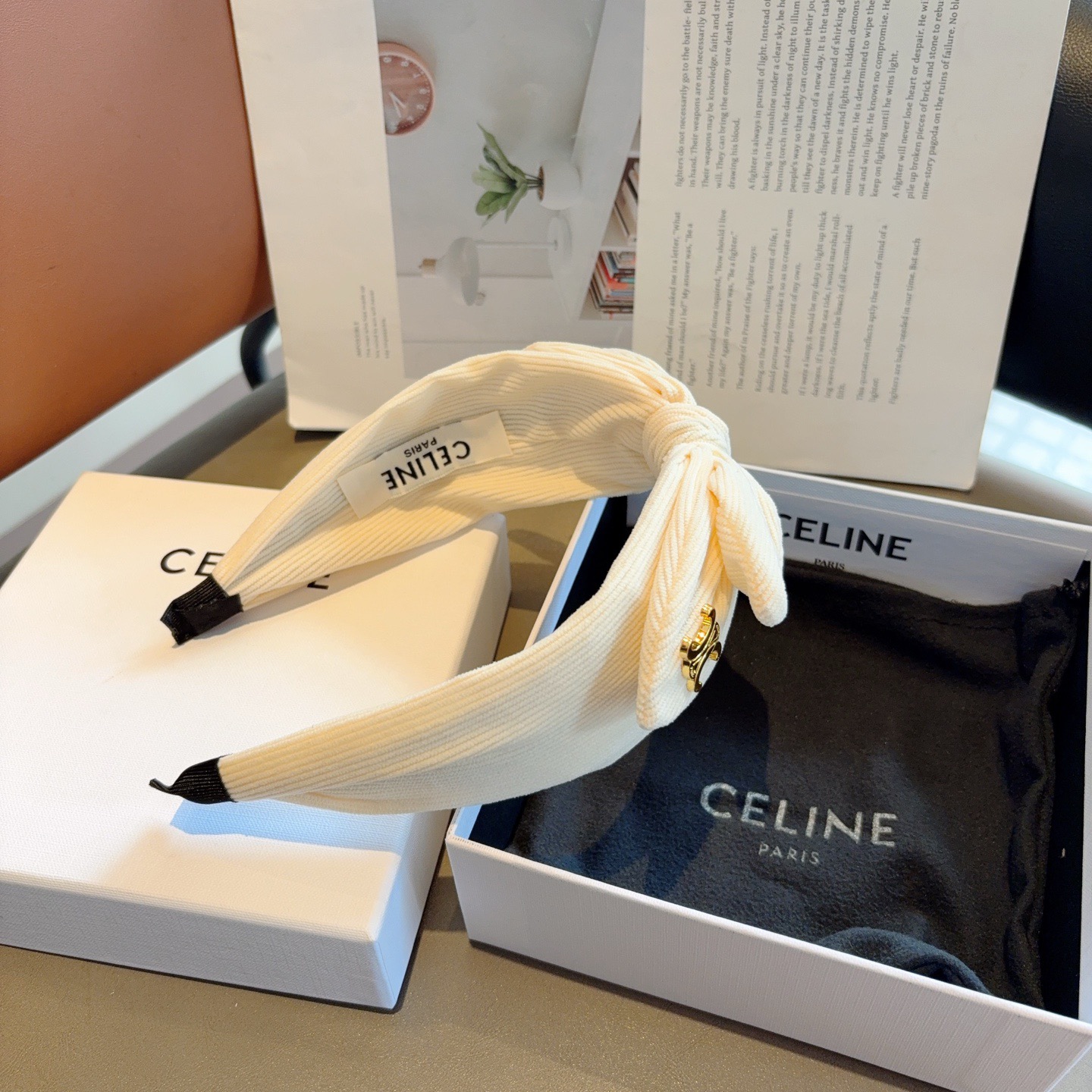 配包装CELINE（赛琳）网红新款蝴蝶结发箍，佩戴舒适无压力，造型搭配必备头饰！非常时尚百搭！女神必备！
