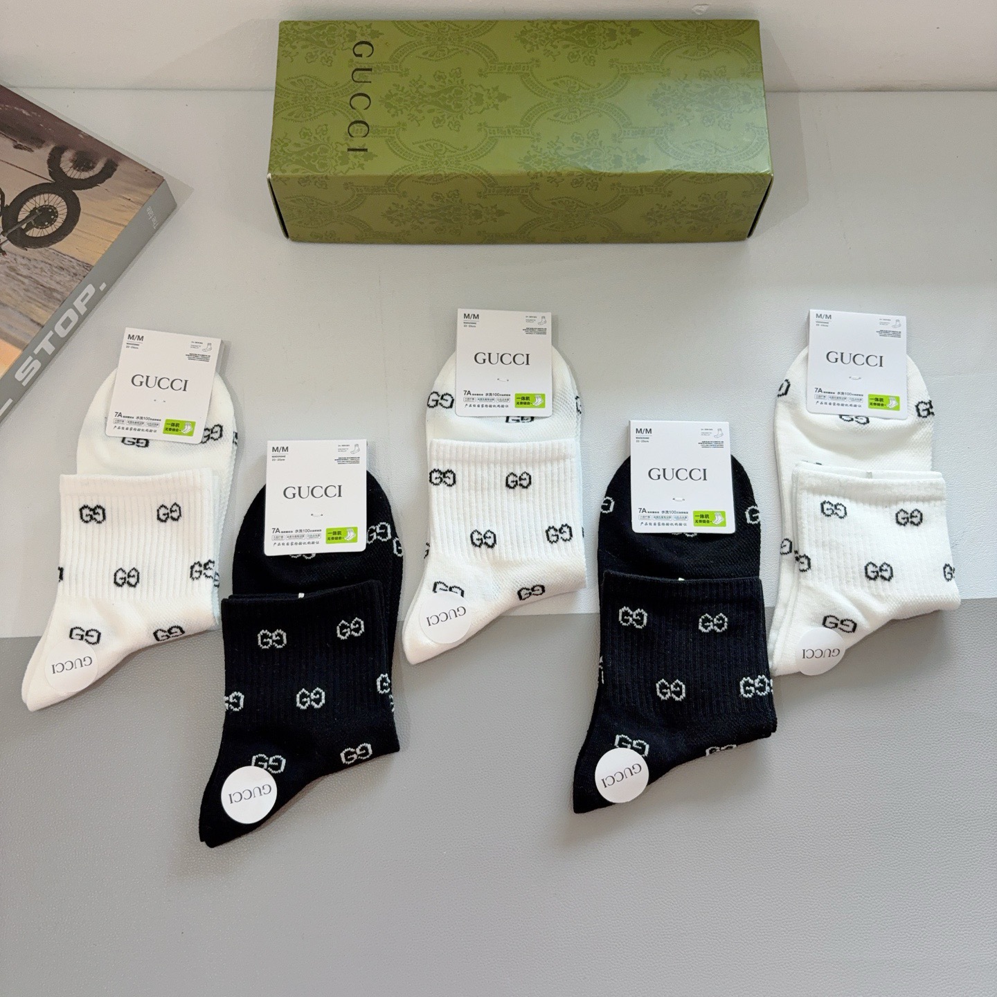 配包装（一盒5双） Gucci 古奇 ins超火爆小单品男女中筒袜子，纯棉面料，潮人必备 ，Gucci 