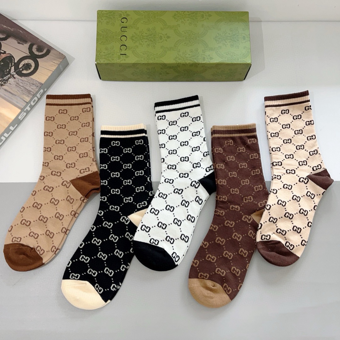 配包装（一盒5双）Gucci 古奇经典款长筒袜子❗️高版本纯棉材质柔软，秒杀市场普通货，经典双G图案lo