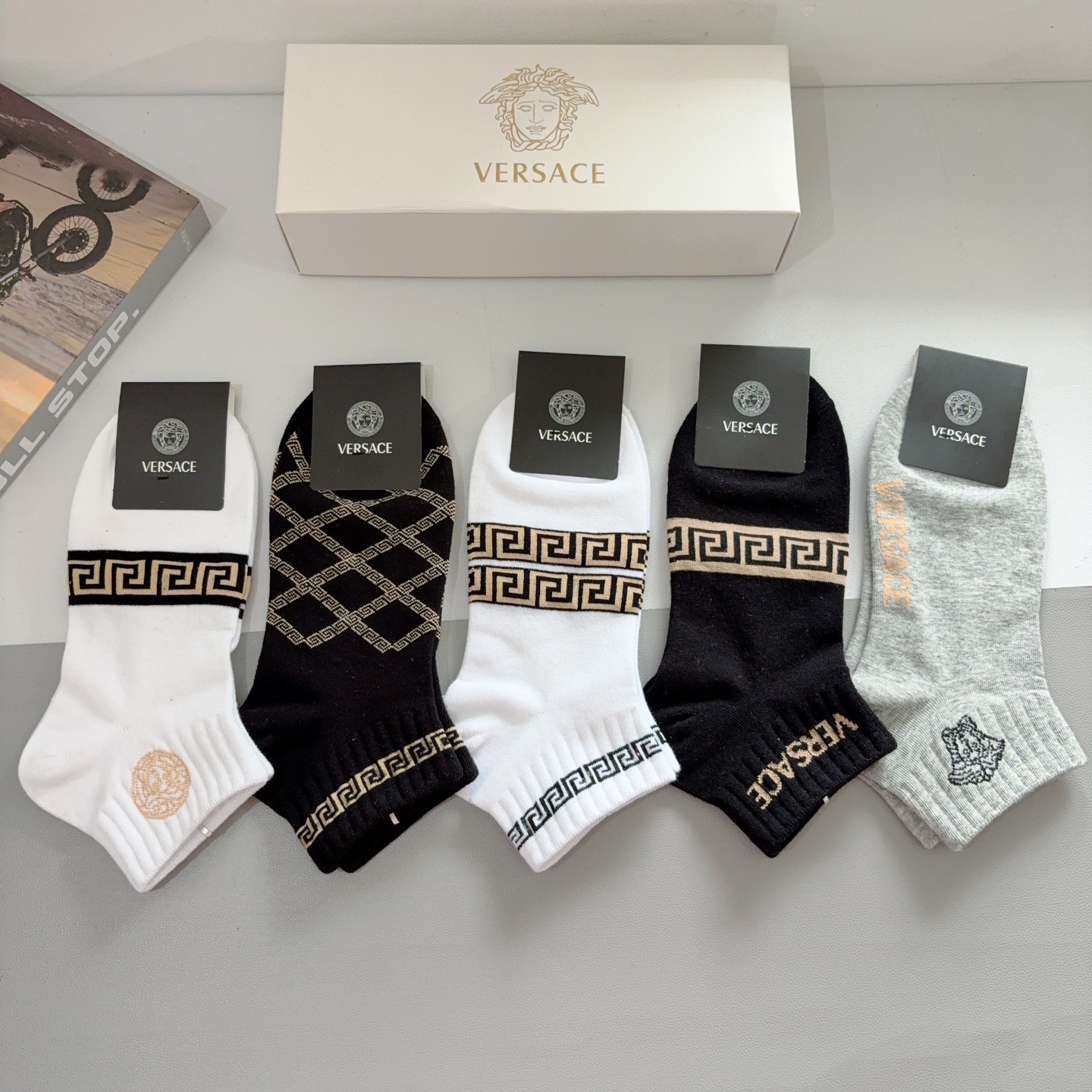 配包装【一盒五双】VERSACE范思哲 欧美大牌船袜🔥男女款🌟潮人必不能少的专柜代购品质 搭配起来超高逼