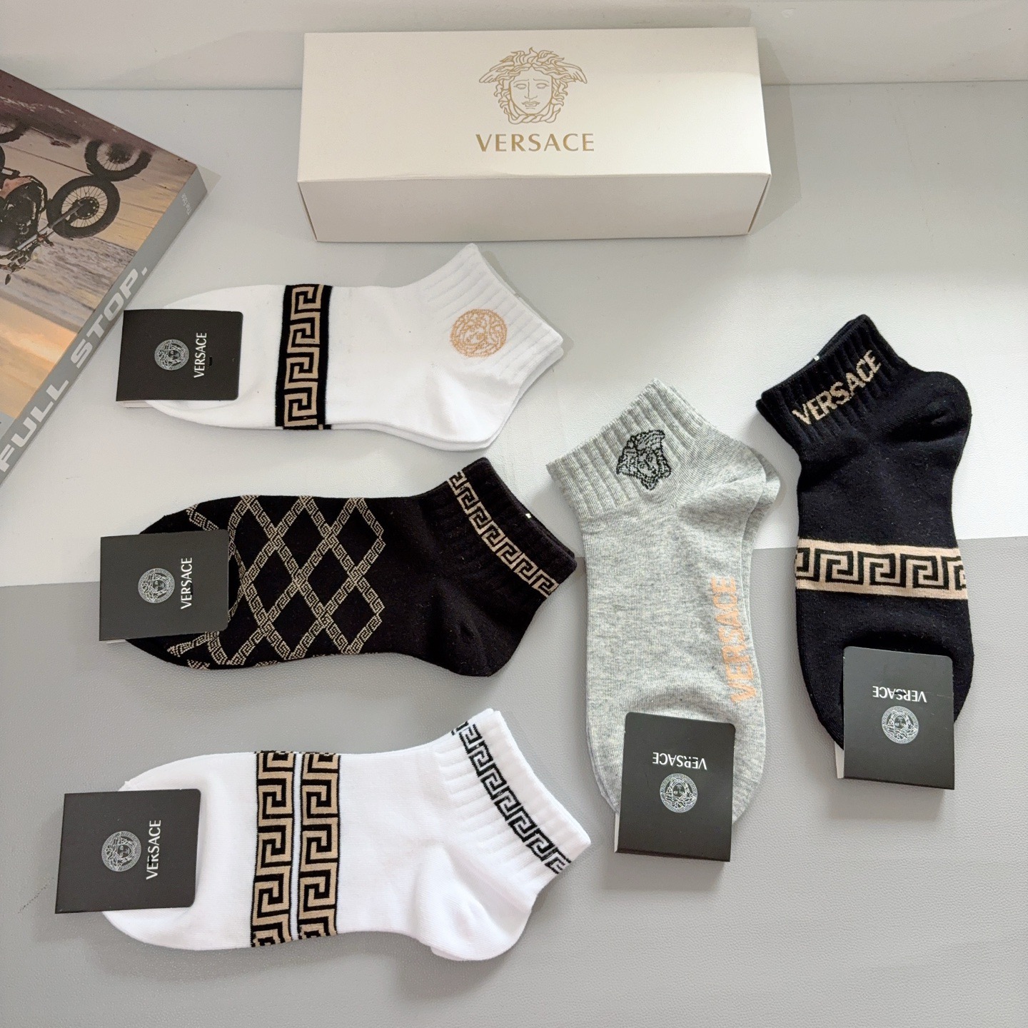 配包装【一盒五双】VERSACE范思哲 欧美大牌船袜🔥男女款🌟潮人必不能少的专柜代购品质 搭配起来超高逼