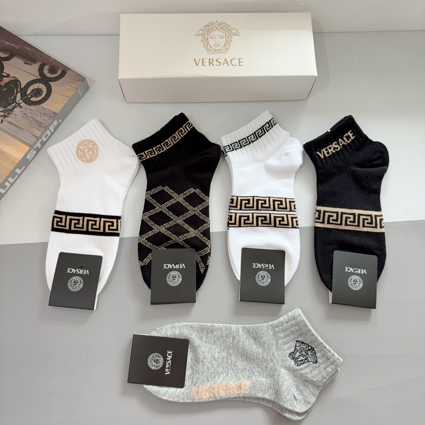 配包装【一盒五双】VERSACE范思哲 欧美大牌船袜🔥男女款🌟潮人必不能少的专柜代购品质 搭配起来超高逼