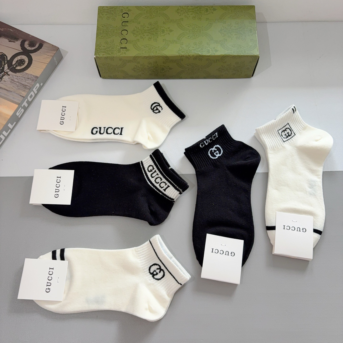 配包装（一盒5双）GUCCI 古奇 2023新款短筒袜子！纯棉面料，火爆图案，专柜同步袜子，💛大牌出街，