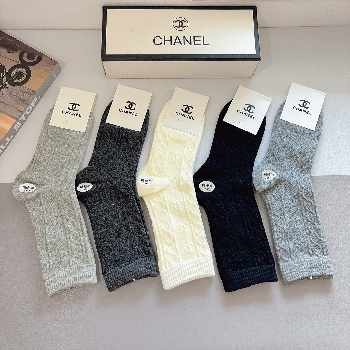 配包装【一盒5双】 香奈儿 CHANEL专柜新品高端长筒袜子❗超柔软舒适，爆款双C系列超火爆小单品，大牌