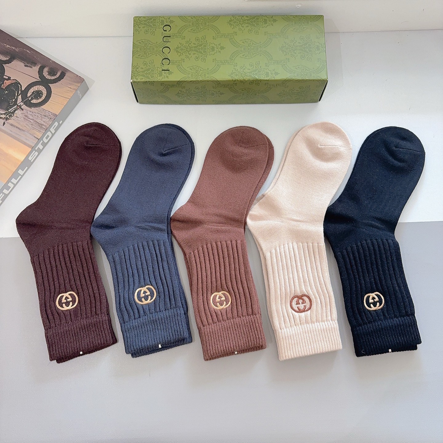 配包装【一盒5双】Gucci （古奇）高版本刺绣羊绒长筒袜子🔥潮人必不可少的时尚专柜代购长筒袜子 ，超好