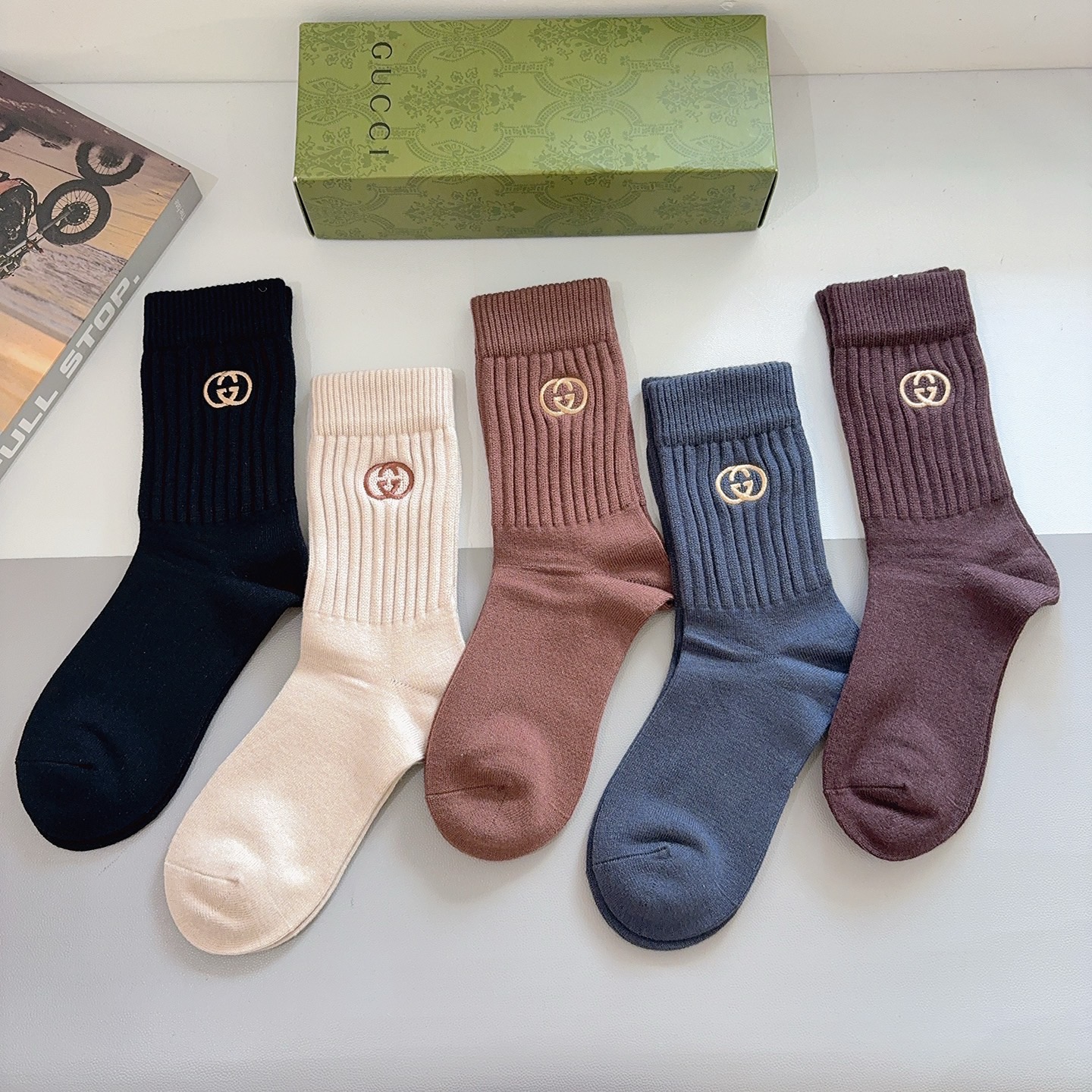 配包装【一盒5双】Gucci （古奇）高版本刺绣羊绒长筒袜子🔥潮人必不可少的时尚专柜代购长筒袜子 ，超好