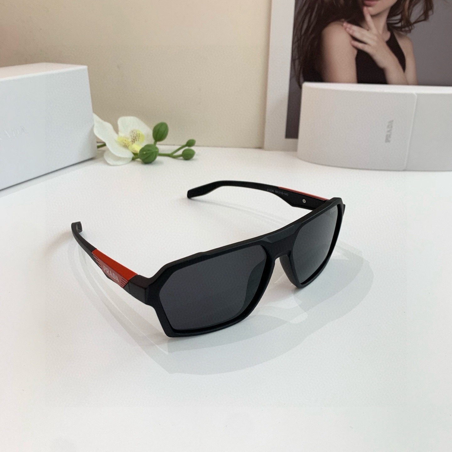 NO:768903,PRADA Prada European and American stars' same style casual square sunglasses, UV protection sunglasses, high-end retro ins style glasses, sunglasses, sunglasses, glasses, prada, prada19860909PRADA普拉达 欧美明星同款休闲方框太阳镜 防紫外线遮阳墨镜 高级感复古ins风眼镜眼镜墨镜太阳镜,眼镜,prada,prada,glasses
