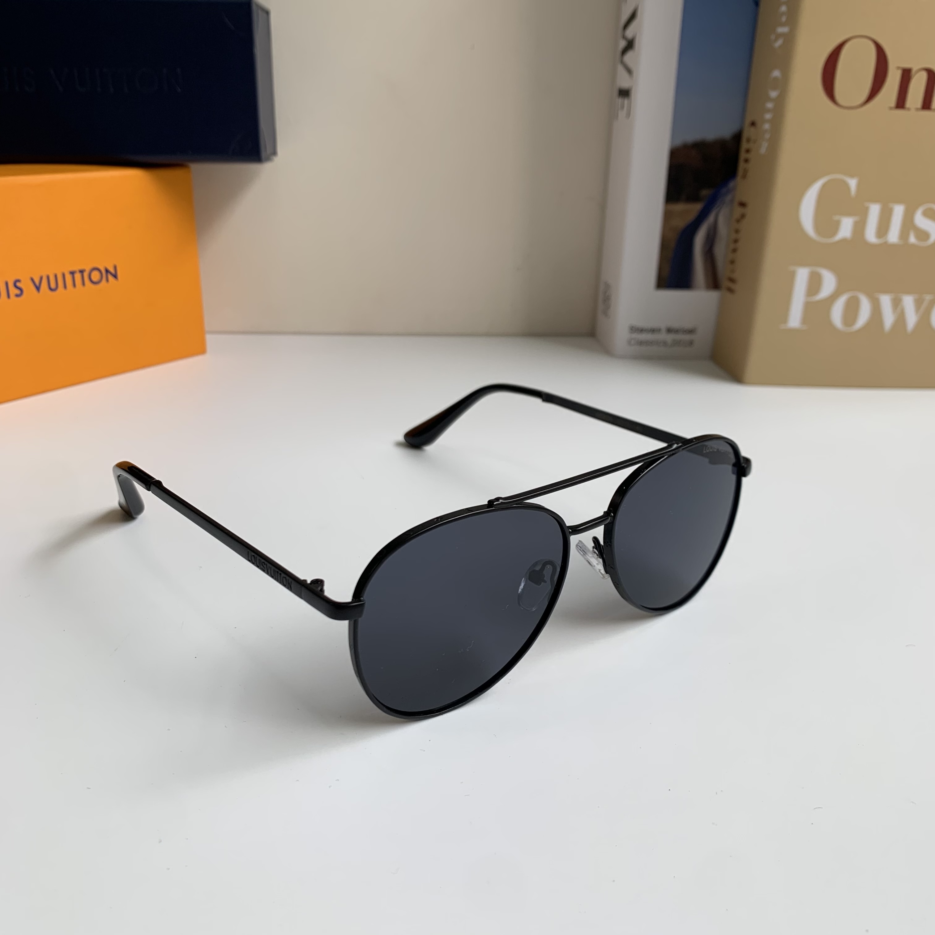 NO:768936,LV Louis Vuitton 2026 new European and American metal frame sunglasses, men's and women's driving toad sunglasses, fashionable outdoor trend cross-border glasses, sunglasses, sunglasses, glasses, louis vuitton, louis vuitton19860909LV 路易威登 2026新款欧美金属框太阳镜 男女款开车驾驶蛤蟆镜墨镜 时尚户外潮跨境 眼镜墨镜太阳镜,眼镜,louis vuitton,louis vuitton,glasses
