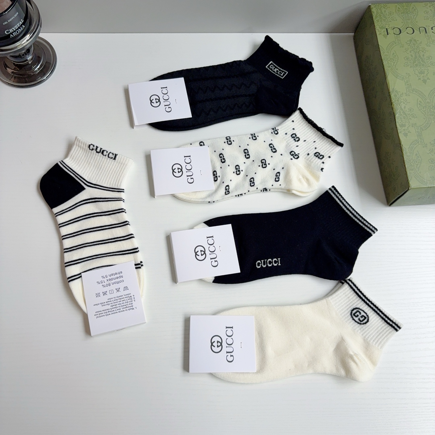 配包装（一盒5双）GUCCI 古奇 2026新款短筒袜子！纯棉面料，专柜同步袜子，💛大牌出街，潮人必备🔥