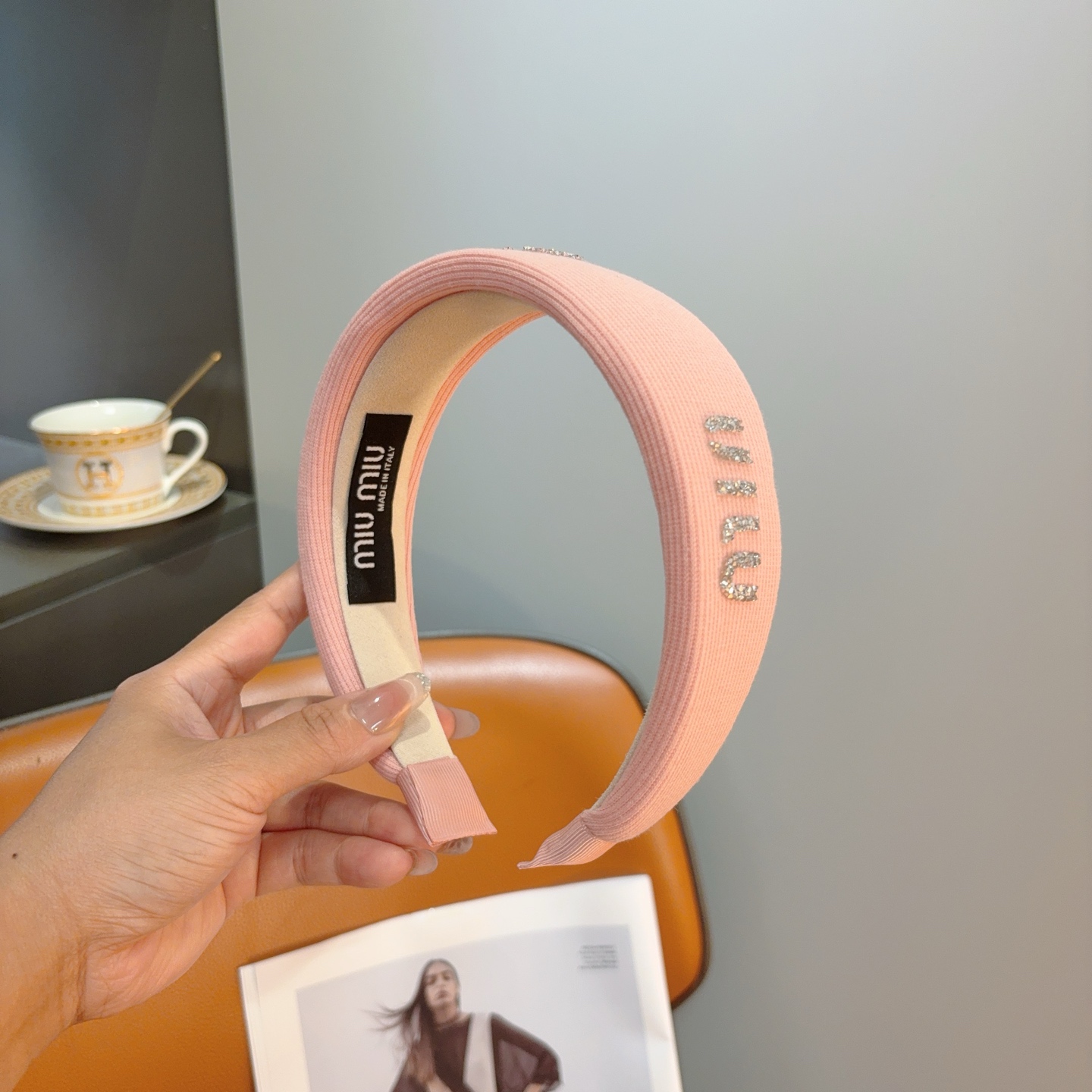 NO:853465,Comes with packaging MIUMIU's new handmade headband with sweet letters, a girly, simple and versatile headband, a must-have for trendy girls, super classy!  hairpins,hairpins,miumiu,hairpins19860909配包装 MIUMIU（缪缪）新款甜美字母手工制作发箍,少女感简约百搭头箍、潮女必备品,超级的高大上！发夹,发夹,miumiu,hairpins,accessory