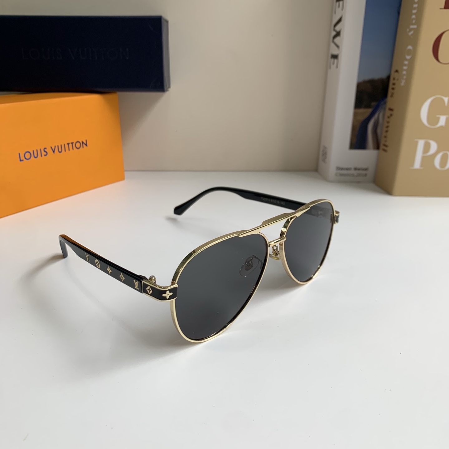 NO:865217,LV Louis Vuitton Korean style metal frame toad sunglasses, stylish and versatile glasses!  A must-have artifact for traveling!  glasses, sunglasses, sunglasses, glasses, louis vuitton, louis vuitton19860909LV 路易威登 韩版金属框蛤蟆镜 太阳镜 时尚个性百搭潮流眼镜！出游必备神器！眼镜墨镜太阳镜,眼镜,louis vuitton,louis vuitton,glasses