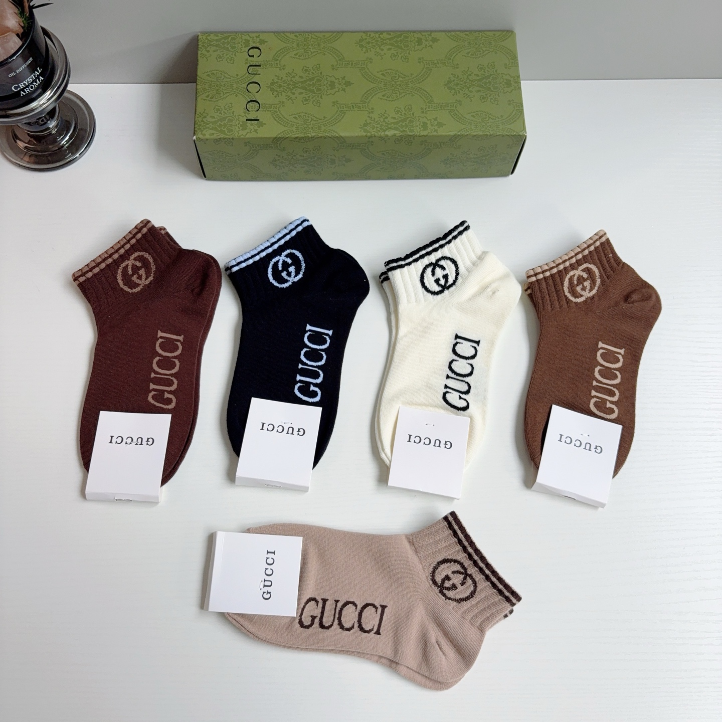 配包装（一盒5双）GUCCI 古奇 2026新款短筒袜子！纯棉面料，专柜同步袜子，💛大牌出街，潮人必备🔥