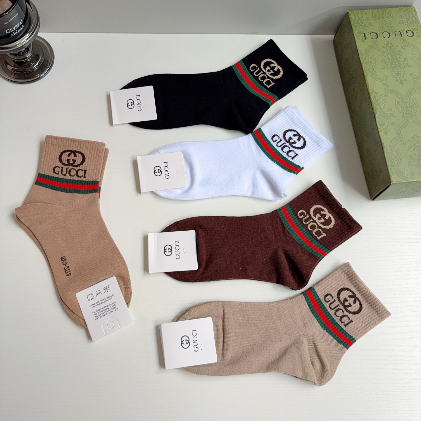 配包装（一盒5双）GUCCI 古奇 新款中筒袜子！纯棉面料，火爆图案，专柜同步中筒袜子，💛大牌出街，潮人