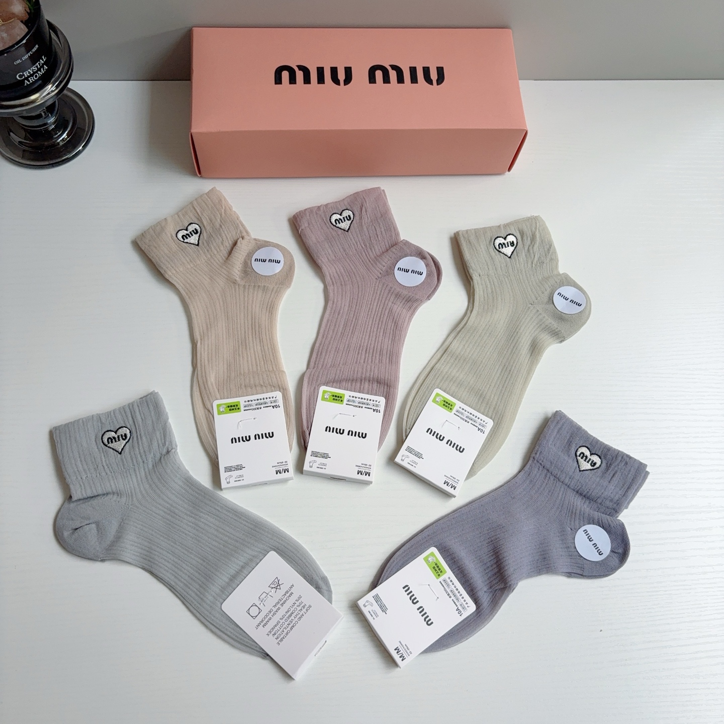 配包装【一盒5双】miumiu · 缪缪 新款冰丝袜子 网红短筒袜子❗️ins明星网红推荐❗️轻薄柔软透