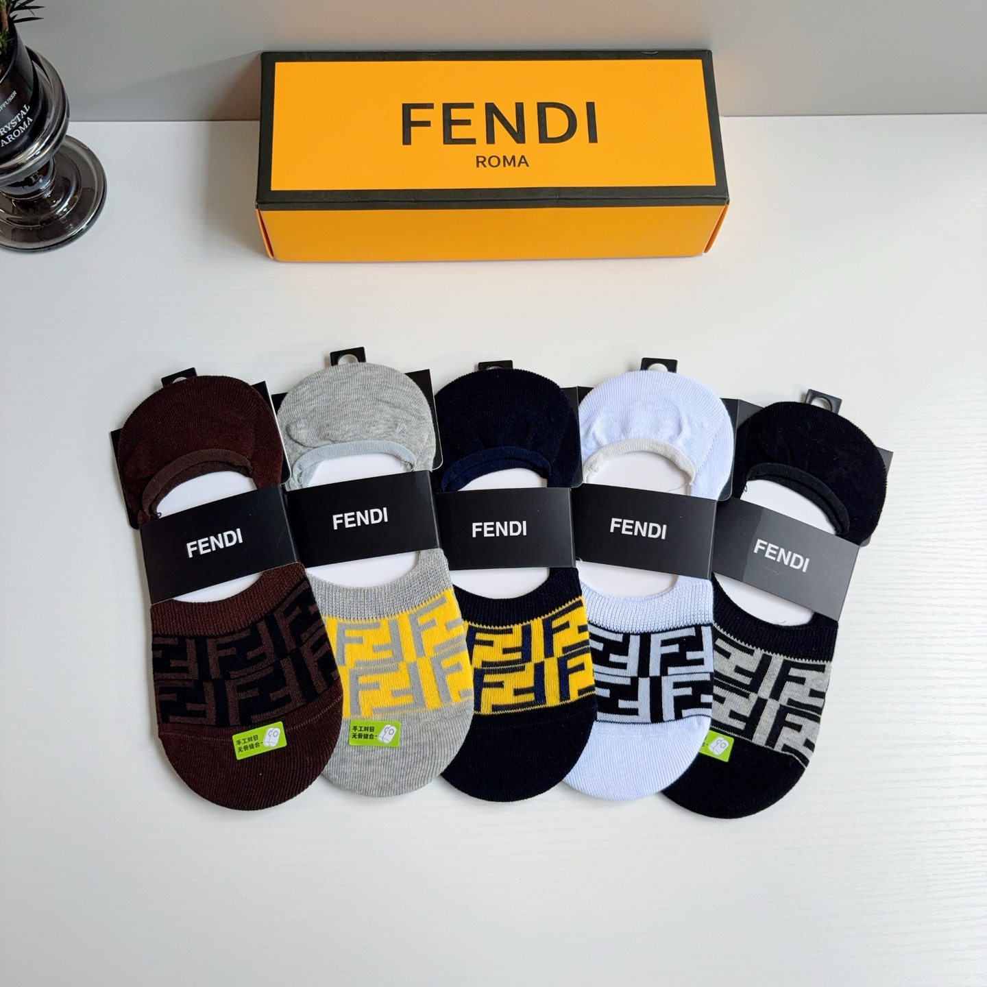 配包装（一盒5双） FENDI 芬迪 经典双F短款船袜 纯棉面料，潮人必备款袜子 个性时尚百搭款，你值得