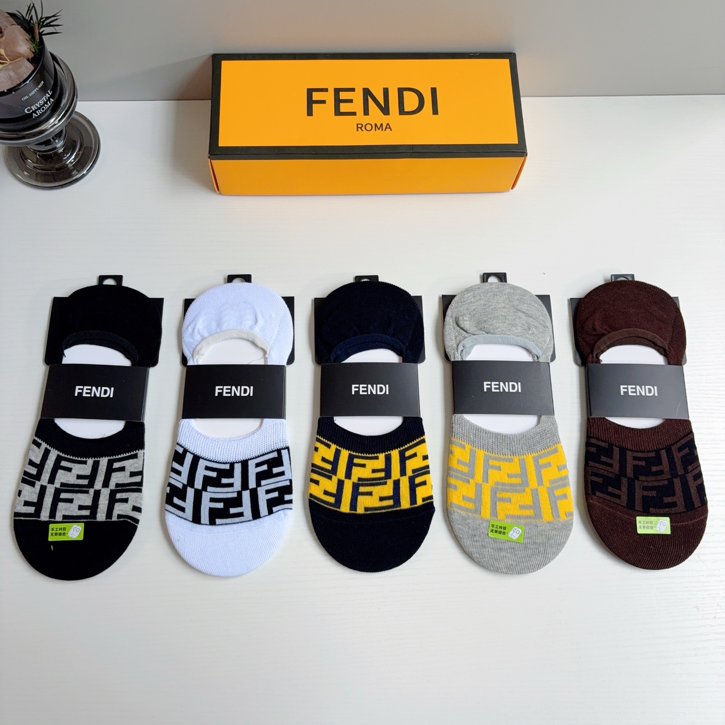 配包装（一盒5双） FENDI 芬迪 经典双F短款船袜 纯棉面料，潮人必备款袜子 个性时尚百搭款，你值得