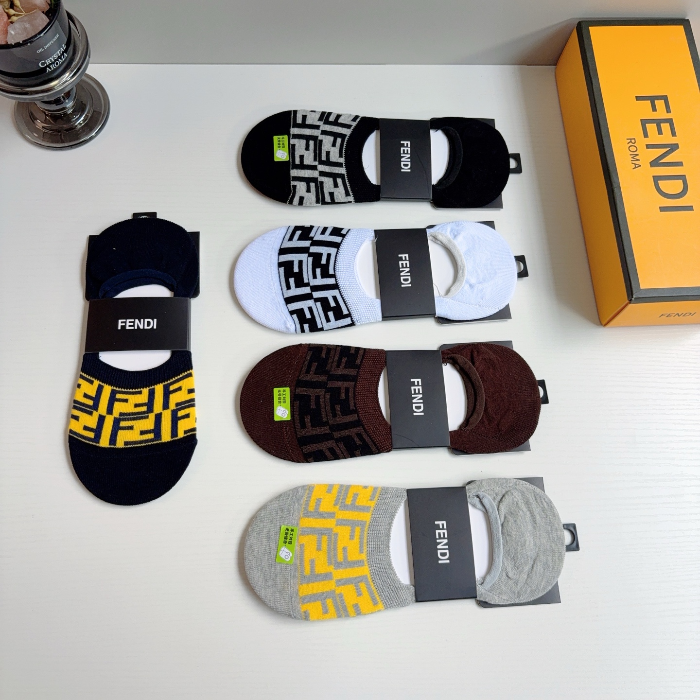 配包装（一盒5双） FENDI 芬迪 经典双F短款船袜 纯棉面料，潮人必备款袜子 个性时尚百搭款，你值得
