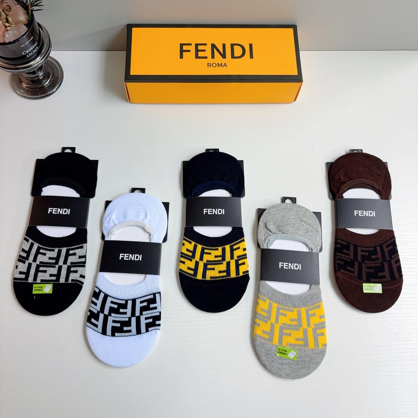 配包装（一盒5双） FENDI 芬迪 经典双F短款船袜 纯棉面料，潮人必备款袜子 个性时尚百搭款，你值得