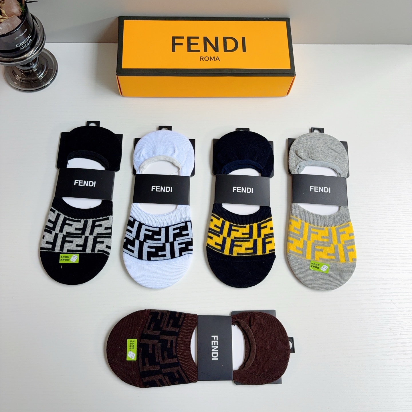 配包装（一盒5双） FENDI 芬迪 经典双F短款船袜 纯棉面料，潮人必备款袜子 个性时尚百搭款，你值得