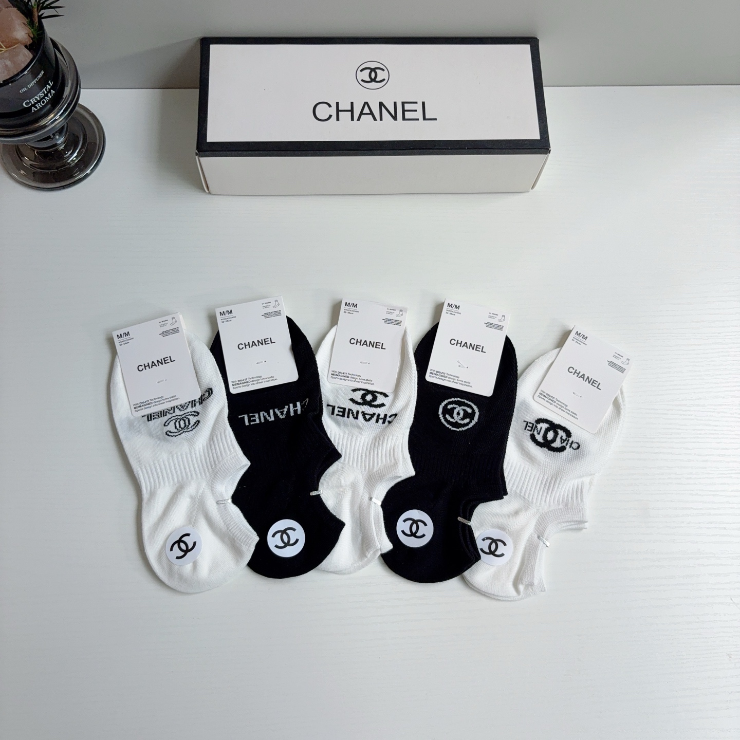 配包装（一盒5双） 🌟 CHANEL （香奈儿）新款竹棉透气船袜，潮人必备款袜子 超柔软材质，舒适透气，