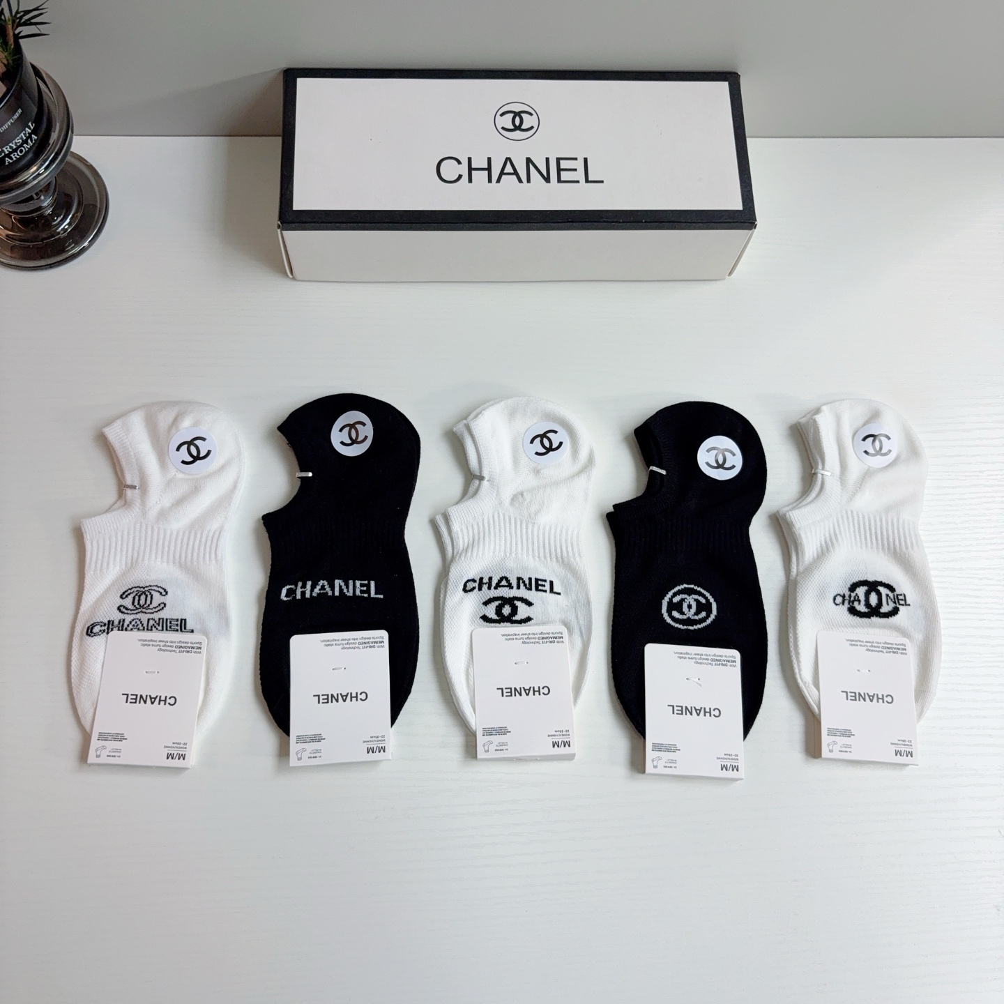 配包装（一盒5双） 🌟 CHANEL （香奈儿）新款竹棉透气船袜，潮人必备款袜子 超柔软材质，舒适透气，