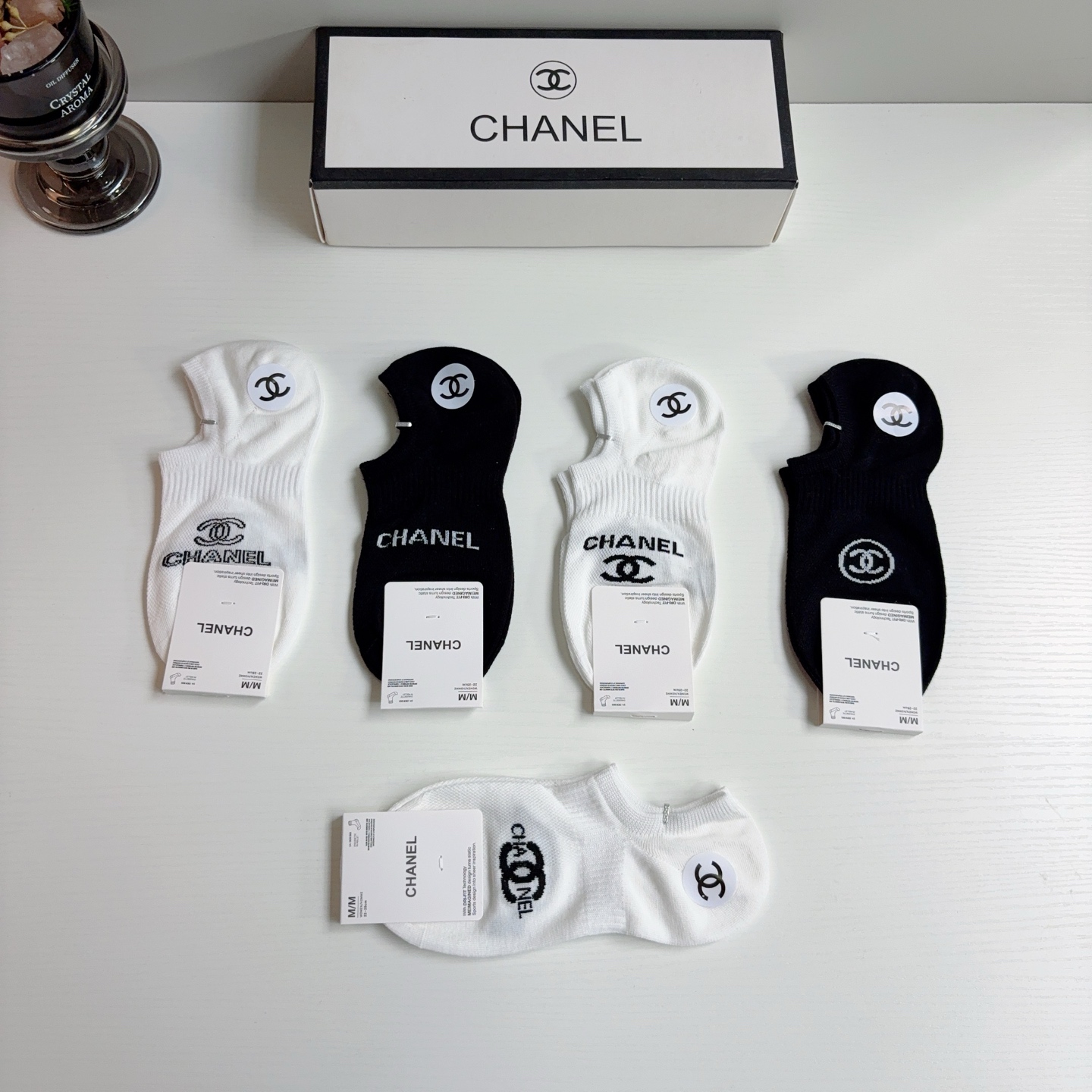 配包装（一盒5双） 🌟 CHANEL （香奈儿）新款竹棉透气船袜，潮人必备款袜子 超柔软材质，舒适透气，