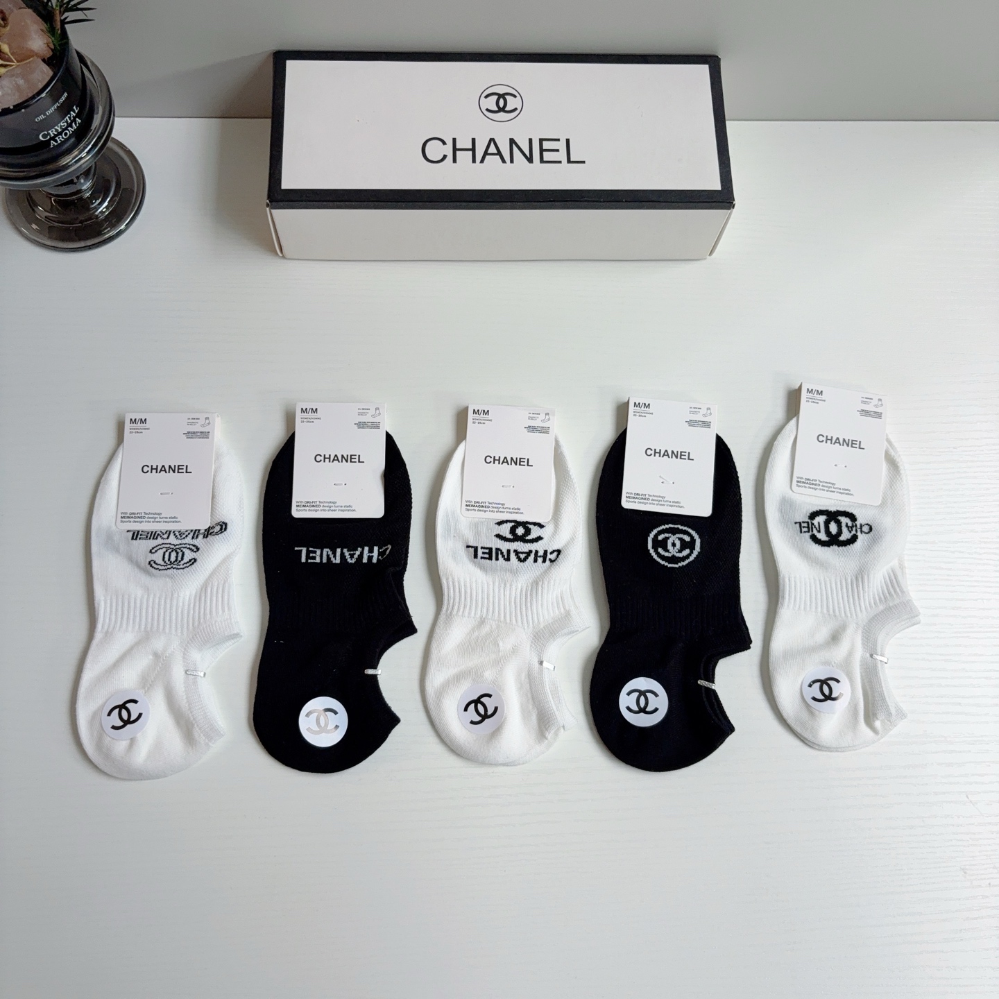 配包装（一盒5双） 🌟 CHANEL （香奈儿）新款竹棉透气船袜，潮人必备款袜子 超柔软材质，舒适透气，