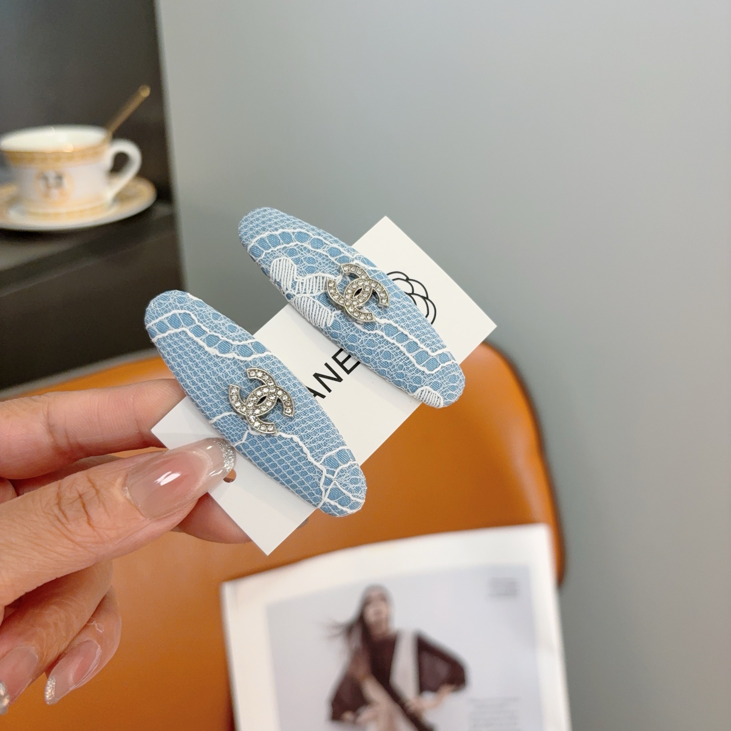 NO:895086,Comes with packaging (one pair) CHANEL (Chanel) high-end new hairpin BB clip, classic letter logo side clip bangs clip hair trim side clip!  hairpins,hairpins,chanel,chanel,hairpins19860909配包装（一对） CHANEL（香奈儿） 高端新款发夹BB夹、经典字母logo边夹刘海夹发饰边夹！发夹,发夹,chanel,chanel,hairpins,accessory