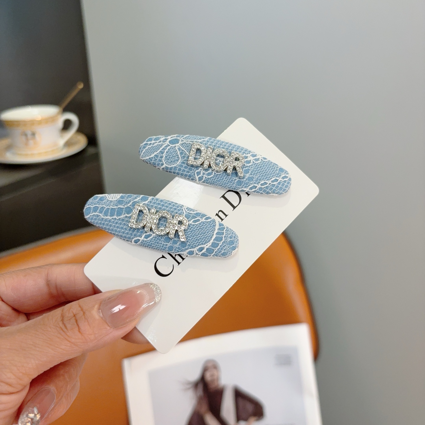NO:895092,Comes with packaging (one pair) Dior (Dior) high-end new hairpin BB clip, classic letter logo side clip bangs clip hair trim side clip!  hairpins,hairpins,dior,dior,hairpins19860909配包装（一对） Dior（迪奥） 高端新款发夹BB夹、经典字母logo边夹刘海夹发饰边夹！发夹,发夹,dior,dior,hairpins,accessory