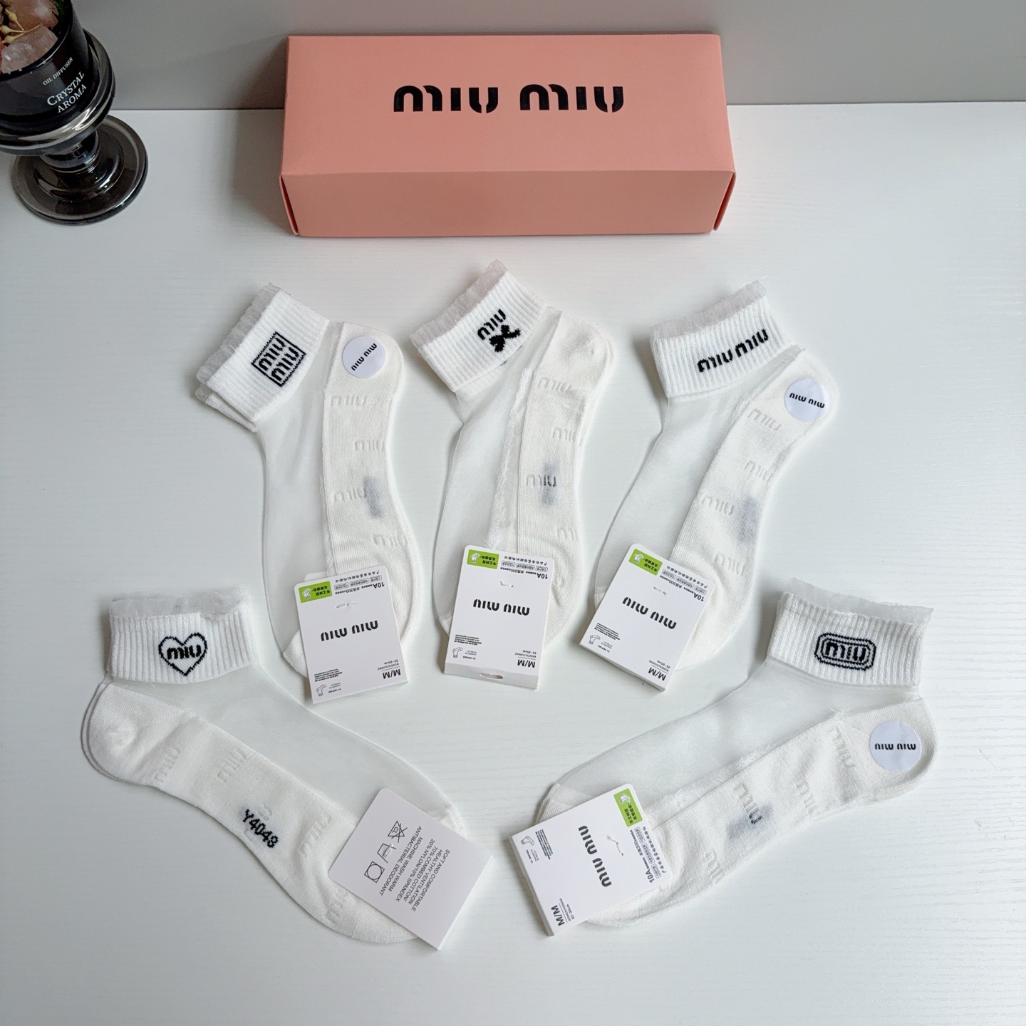 配包装【一盒5双】miumiu · 缪缪 新款冰丝袜子 网红短筒袜子❗️ins明星网红推荐❗️轻薄柔软透