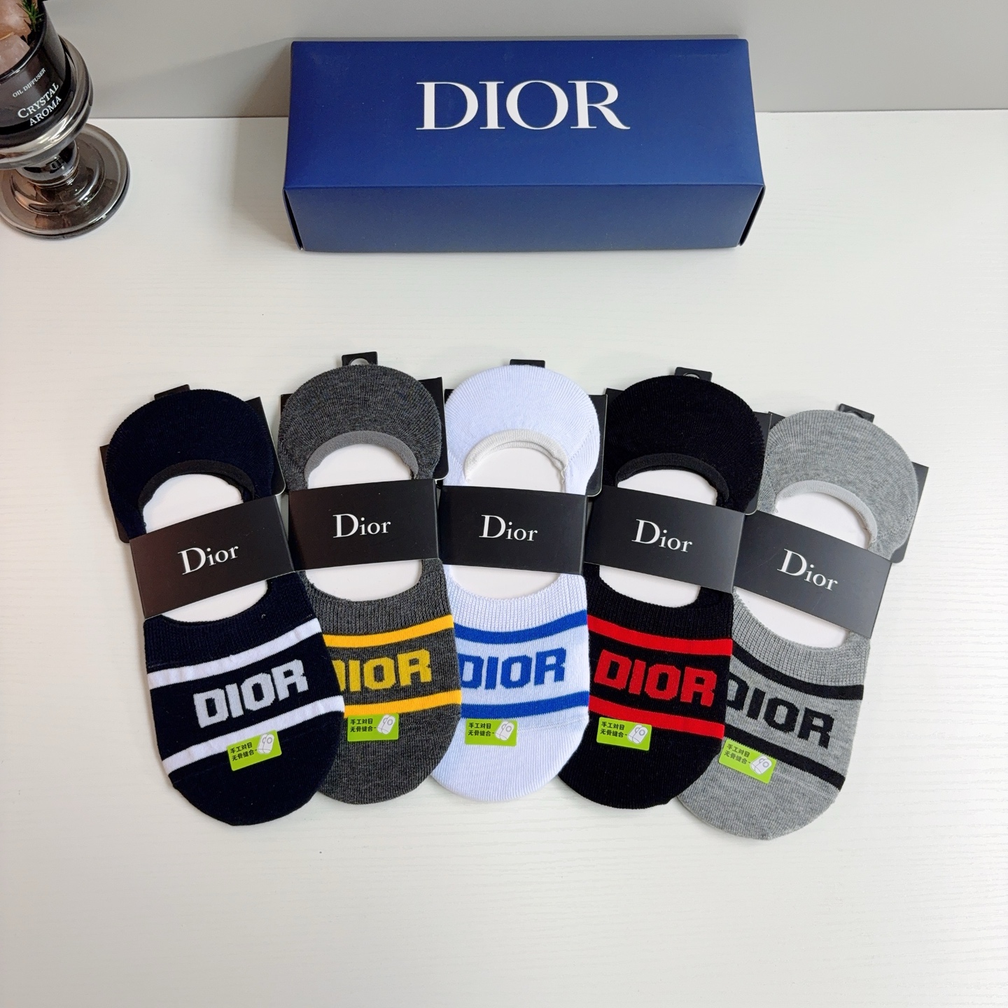 配包装（一盒5双） Dior 迪奥 经典字母短款船袜 纯棉面料，潮人必备款袜子 个性时尚百搭款，你值得拥