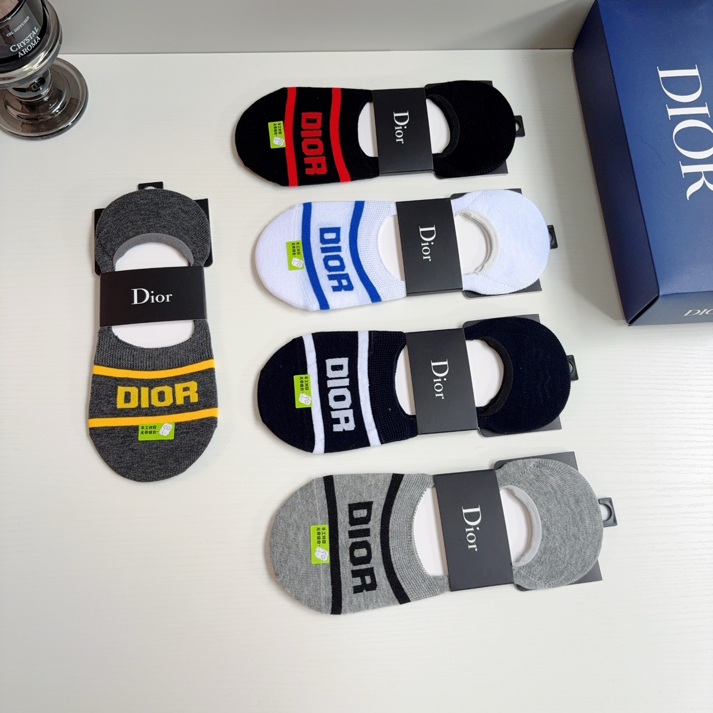 配包装（一盒5双） Dior 迪奥 经典字母短款船袜 纯棉面料，潮人必备款袜子 个性时尚百搭款，你值得拥