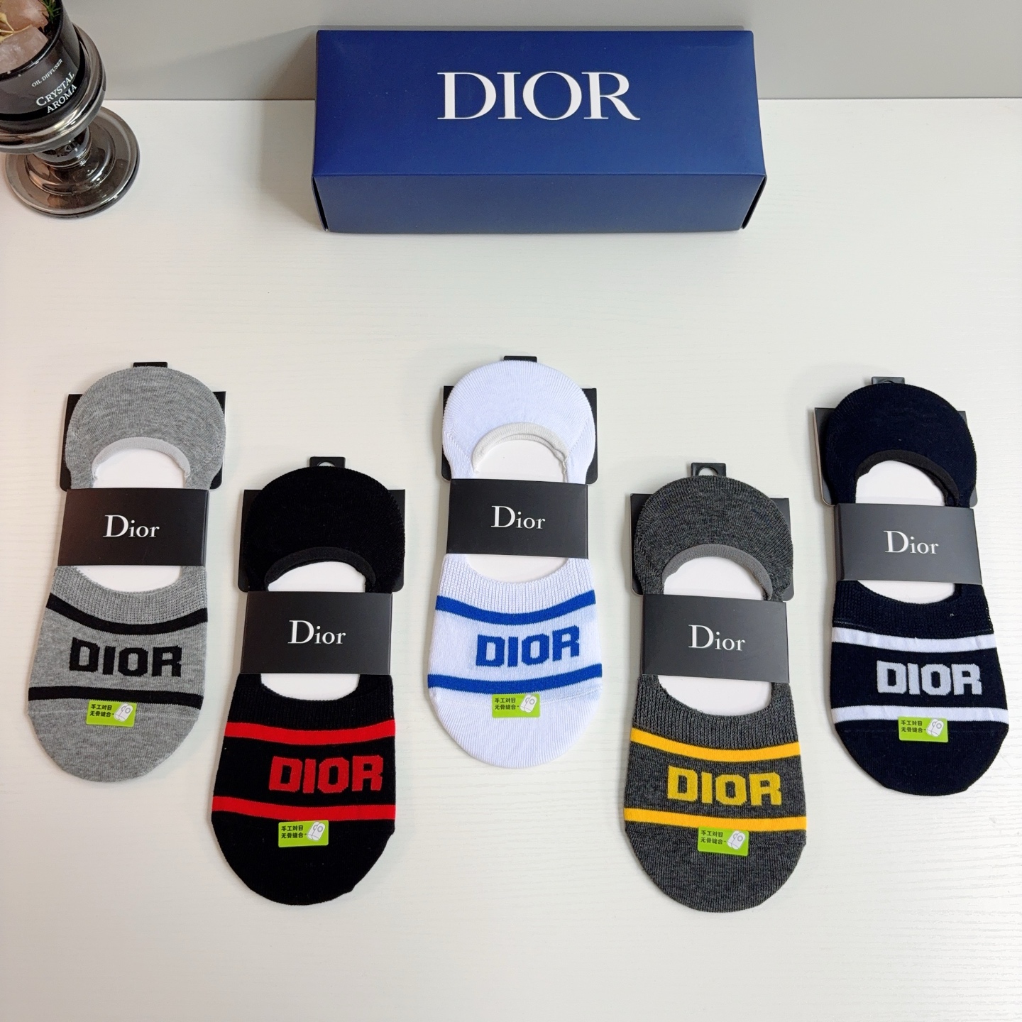 配包装（一盒5双） Dior 迪奥 经典字母短款船袜 纯棉面料，潮人必备款袜子 个性时尚百搭款，你值得拥