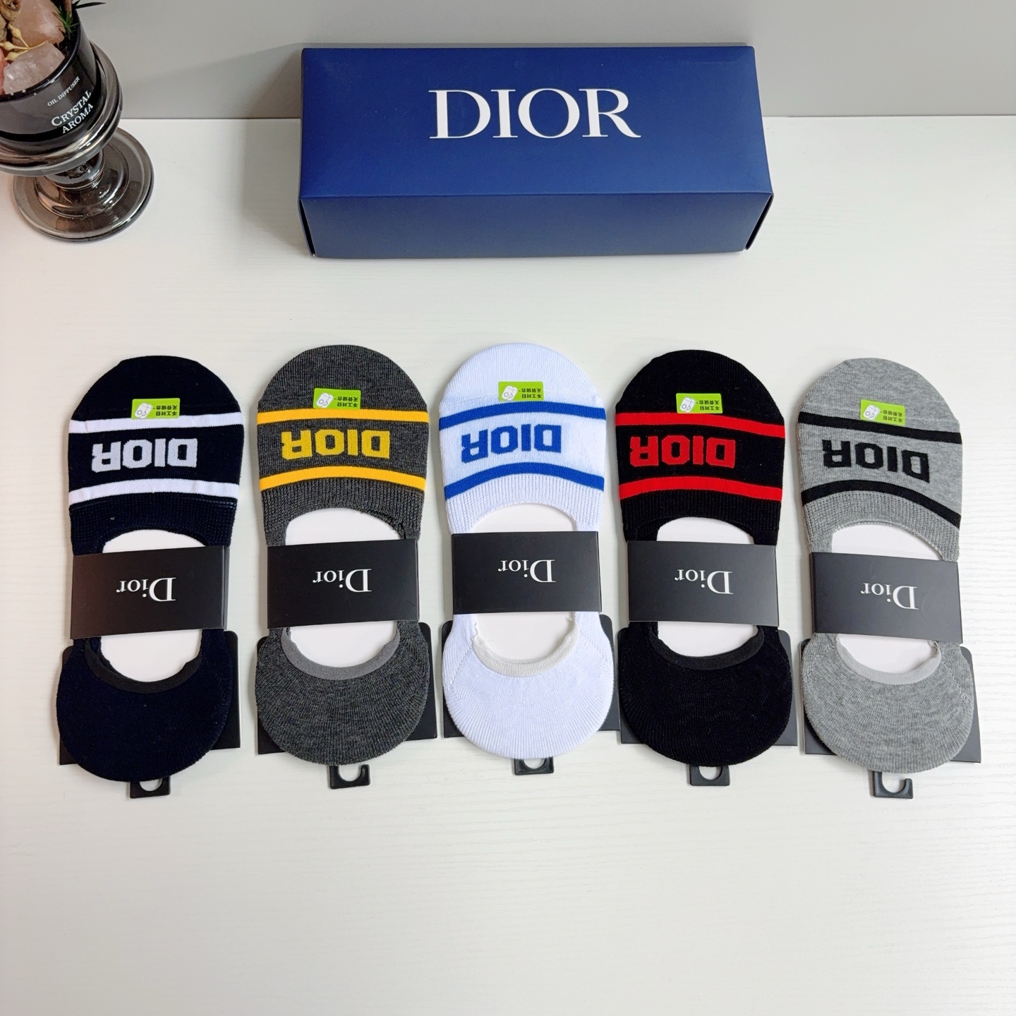 配包装（一盒5双） Dior 迪奥 经典字母短款船袜 纯棉面料，潮人必备款袜子 个性时尚百搭款，你值得拥