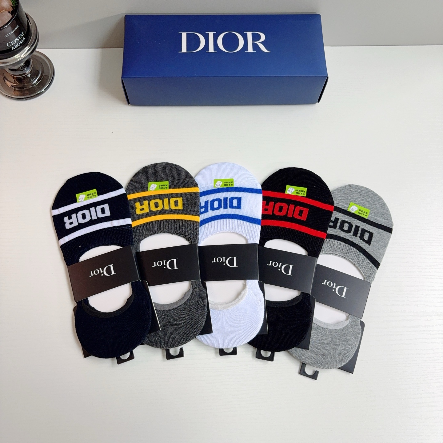 配包装（一盒5双） Dior 迪奥 经典字母短款船袜 纯棉面料，潮人必备款袜子 个性时尚百搭款，你值得拥