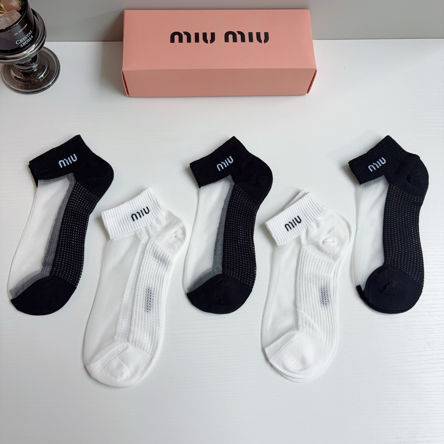 配包装【一盒5双】miumiu · 缪缪 新款冰丝袜子 网红短筒袜子❗️ins明星网红推荐❗️轻薄柔软透