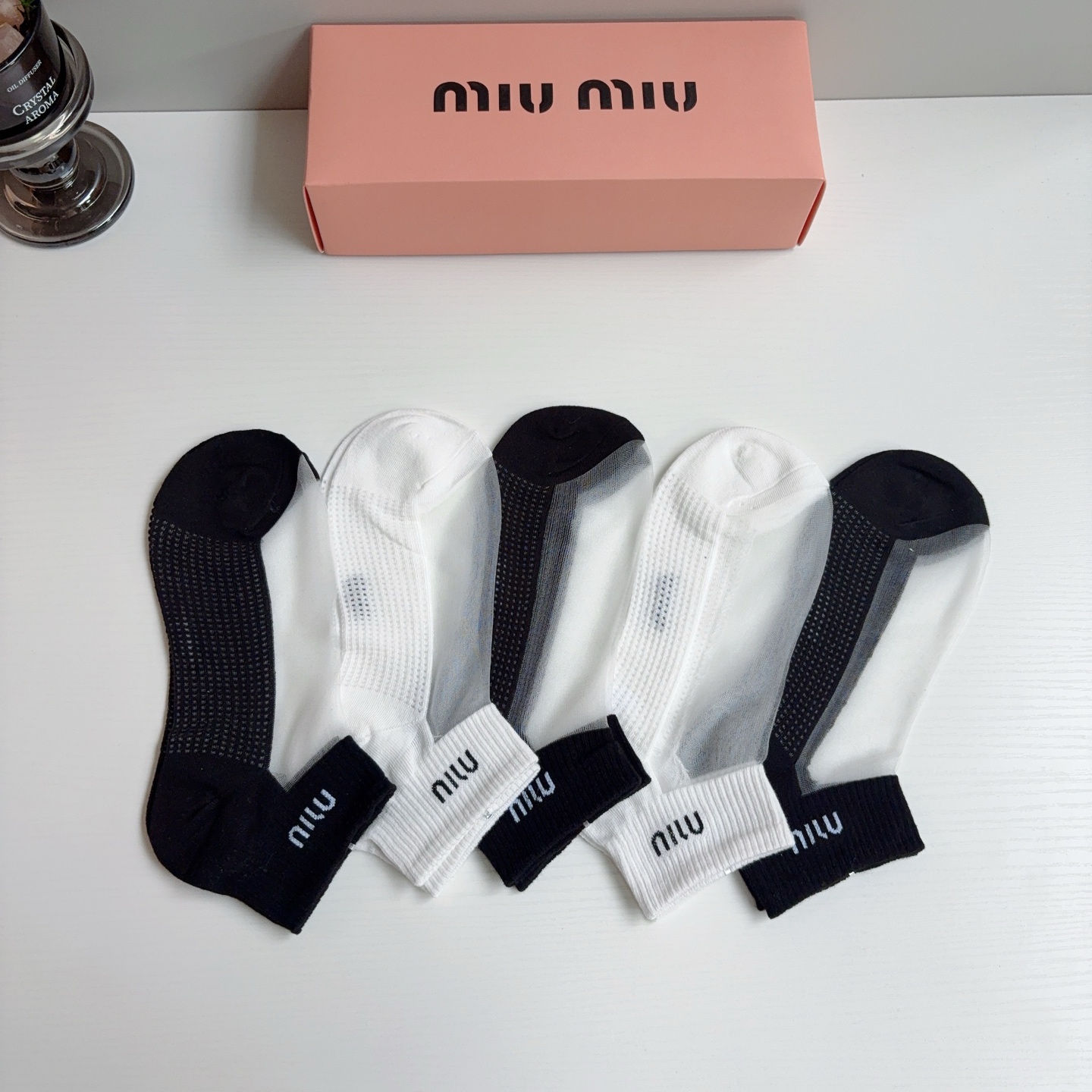 配包装【一盒5双】miumiu · 缪缪 新款冰丝袜子 网红短筒袜子❗️ins明星网红推荐❗️轻薄柔软透
