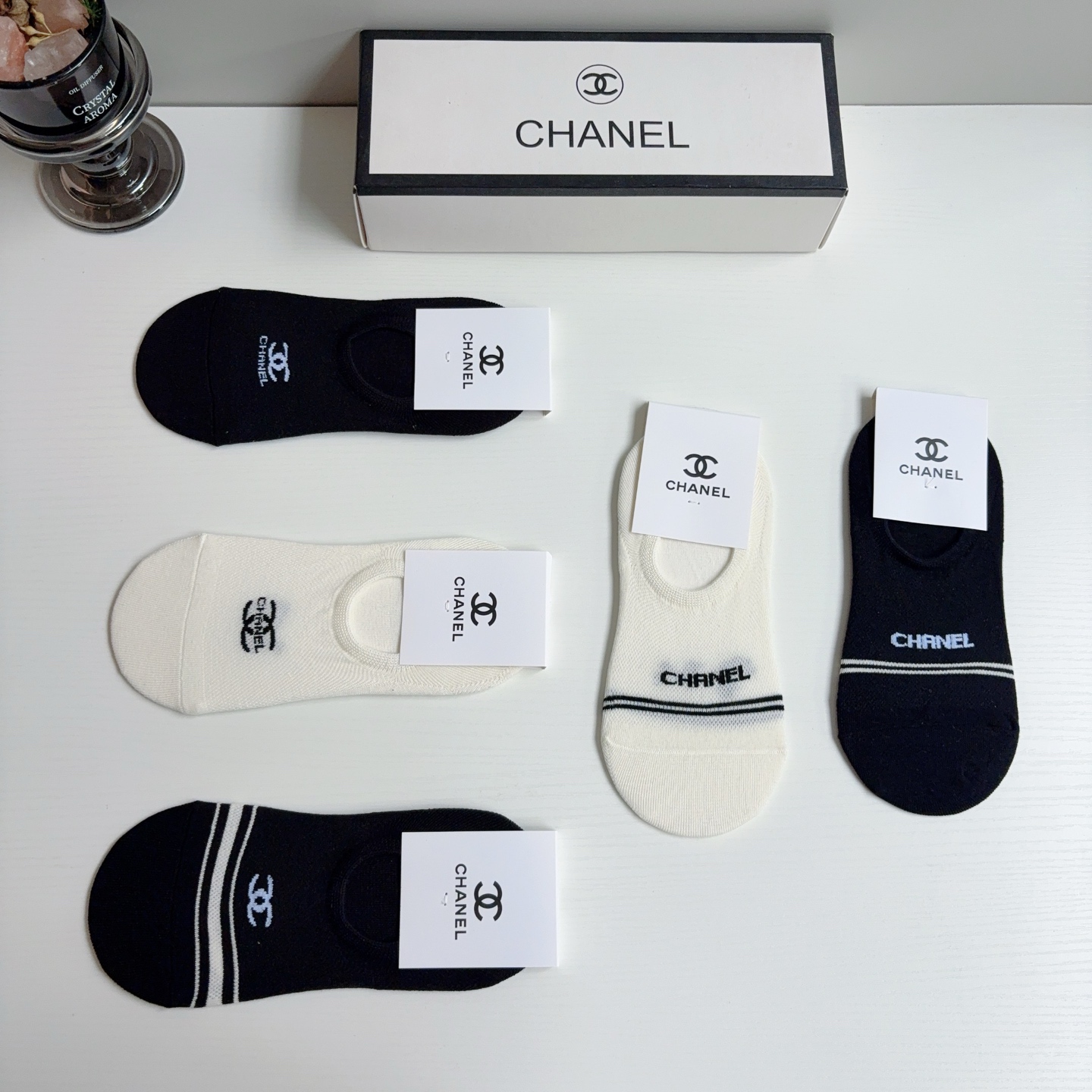 配包装（一盒5双） 🌟 CHANEL （香奈儿）新款透气船袜，潮人必备款袜子 超柔软材质，舒适透气，时尚