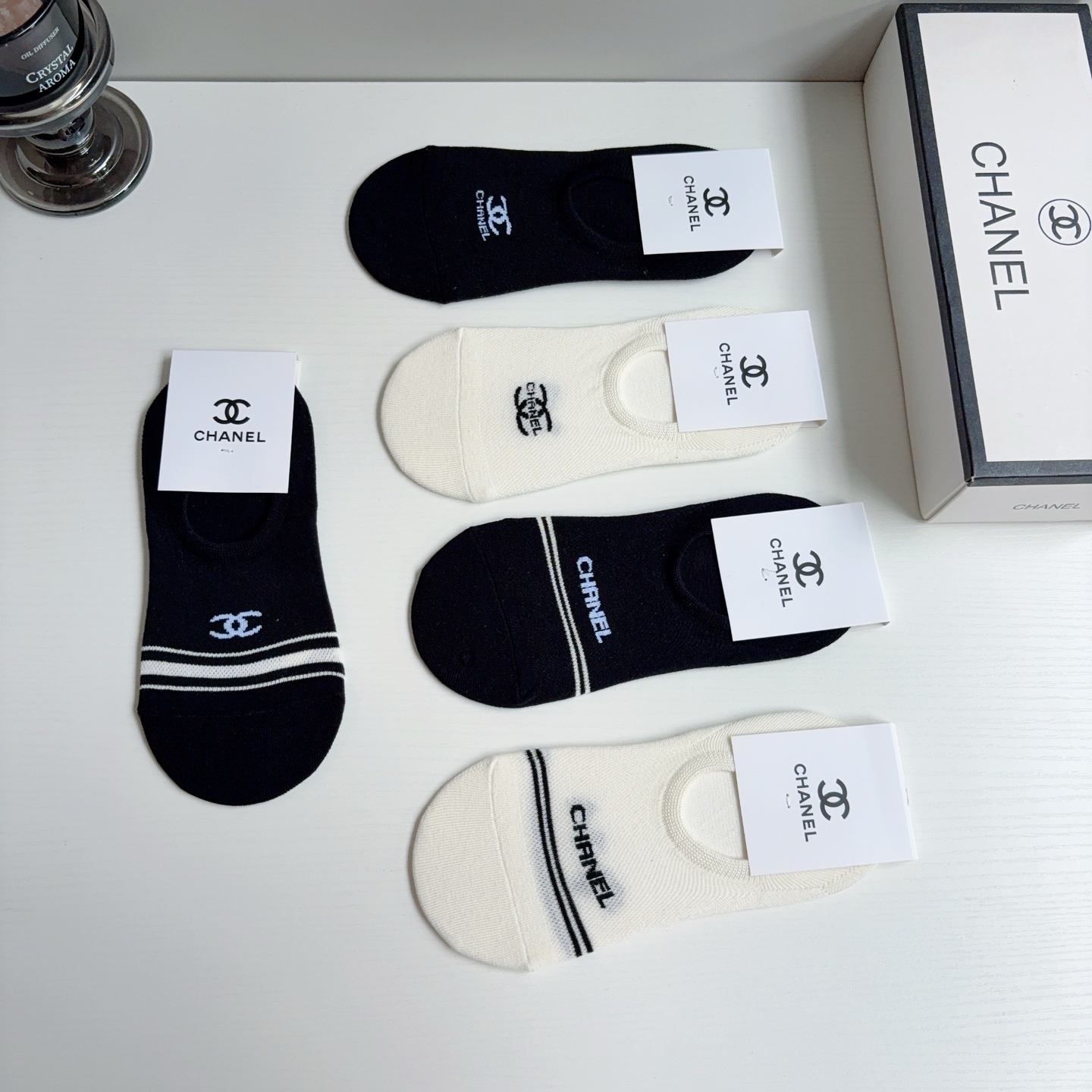 配包装（一盒5双） 🌟 CHANEL （香奈儿）新款透气船袜，潮人必备款袜子 超柔软材质，舒适透气，时尚